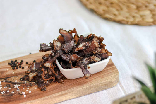 Crackly's Sliced Biltong 50g (10 pack) - Our sliced biltong offers a powerful flavour, with a balanced acidity. It marinades for 2 days in our secret Binge-Brine, packed with traditional goodness.